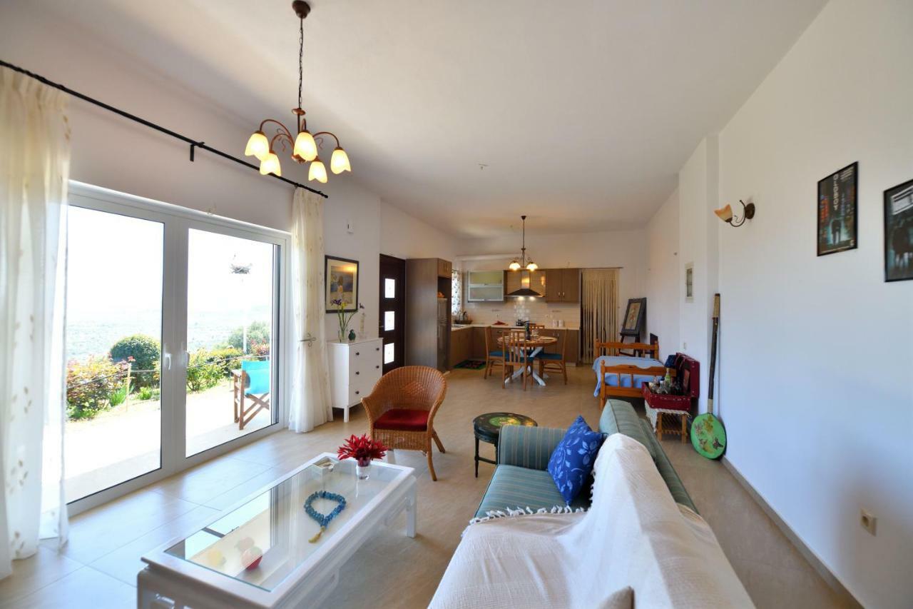 Agnanti Appartement Tragána